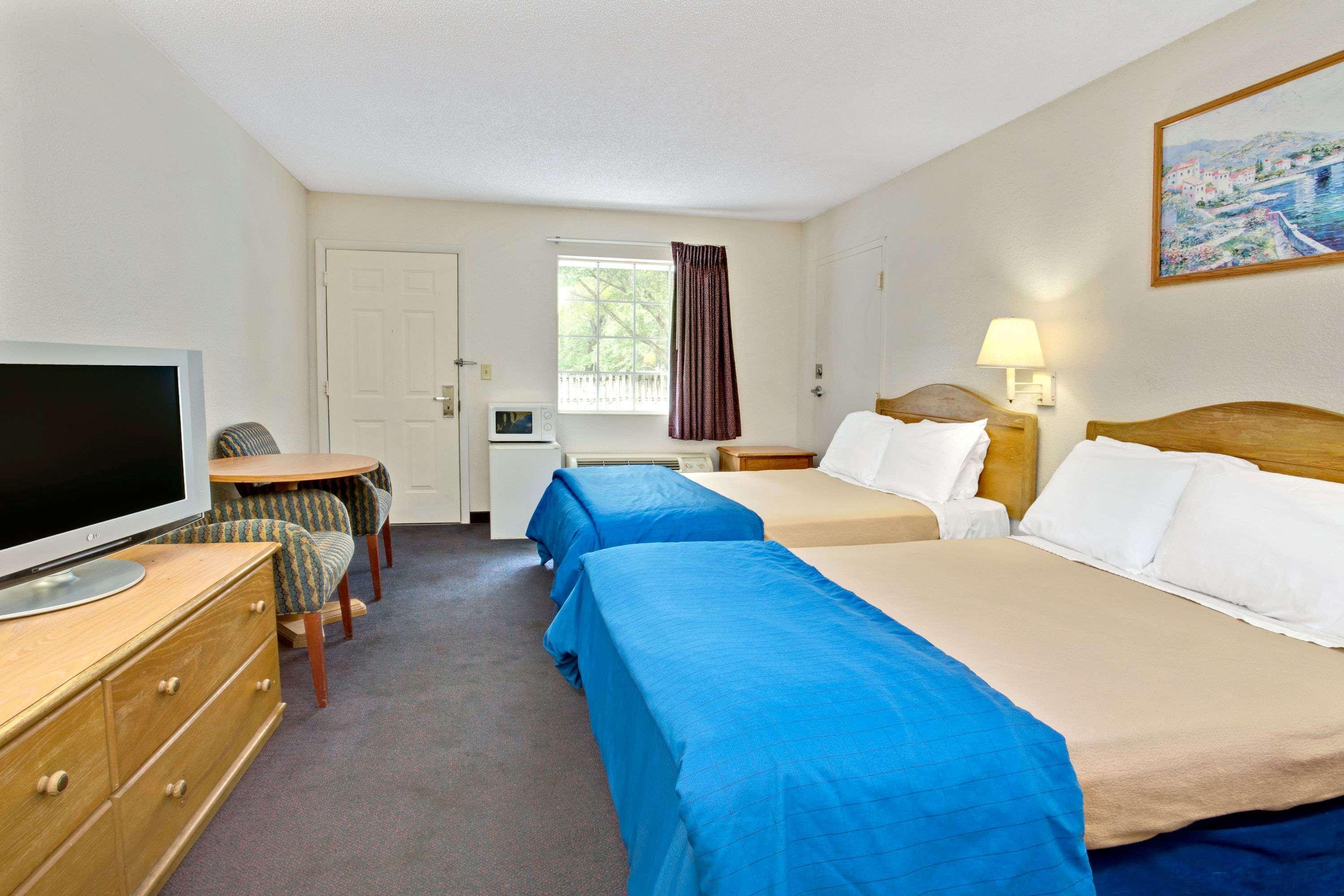 Travelodge Suites By Wyndham Macclenny I-10 Екстериор снимка