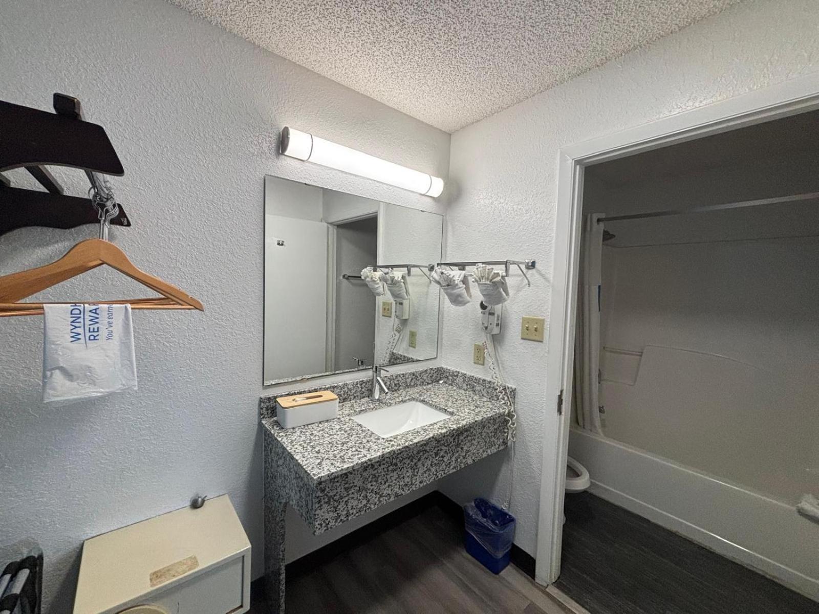 Travelodge Suites By Wyndham Macclenny I-10 Екстериор снимка